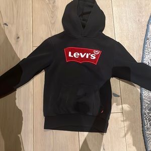 levi’s hoodie